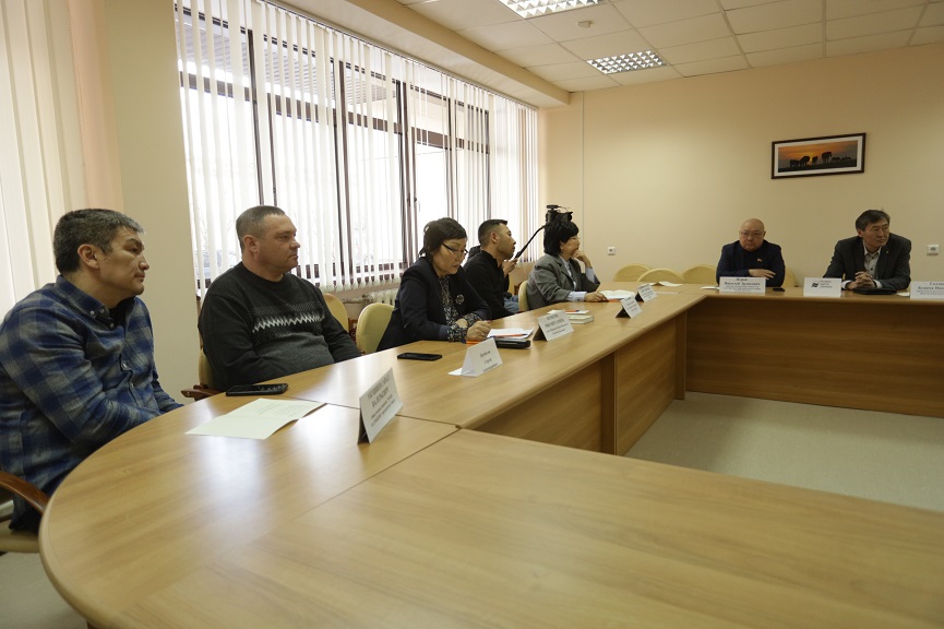 Коммунисты Калмыкии приняли участие в работе «круглого стола» КалмРОП